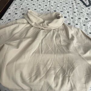 Old Navy Cream Crew Neck Sweater